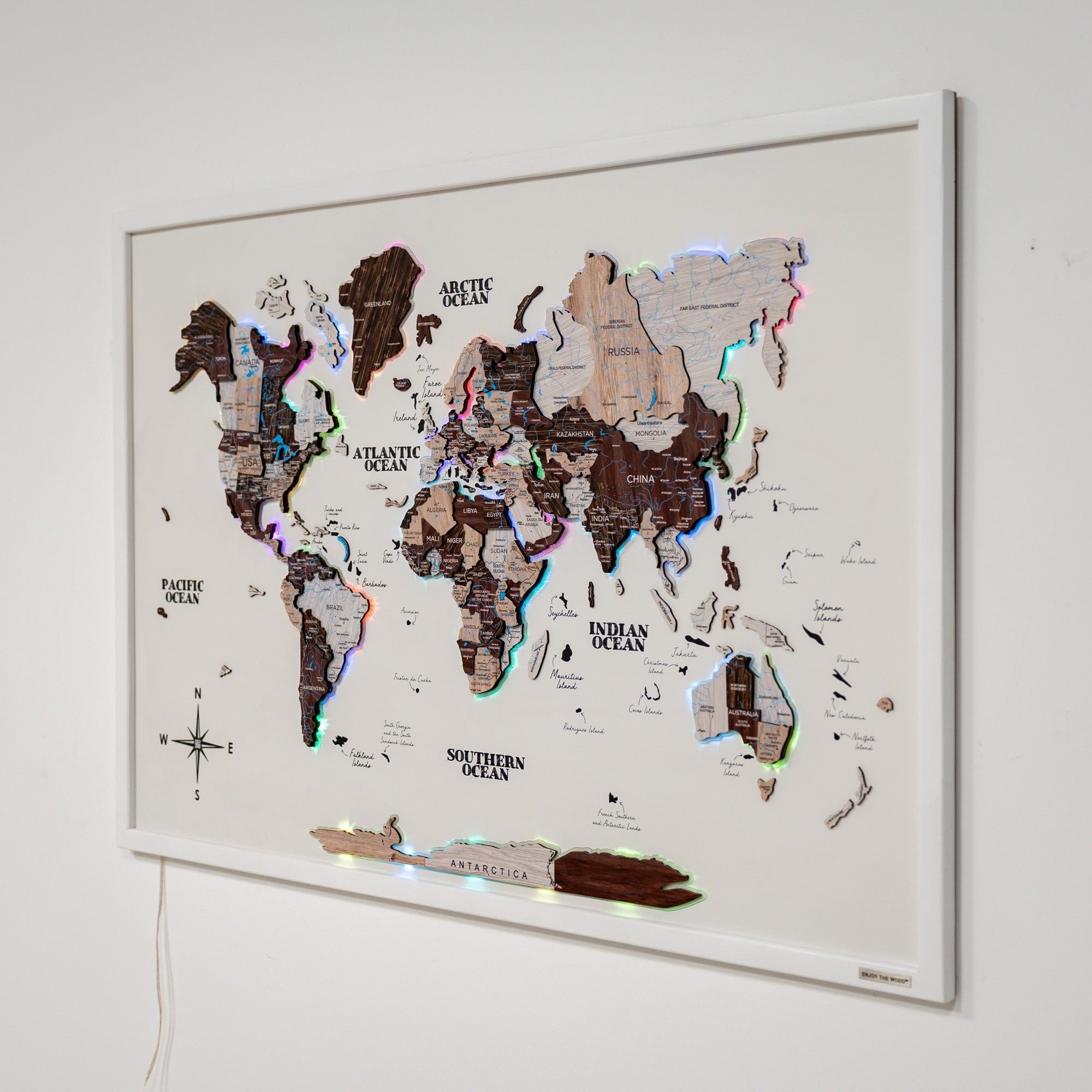 Map on Board LED 2.0 Cappuccino Cork World Map Wall Decor