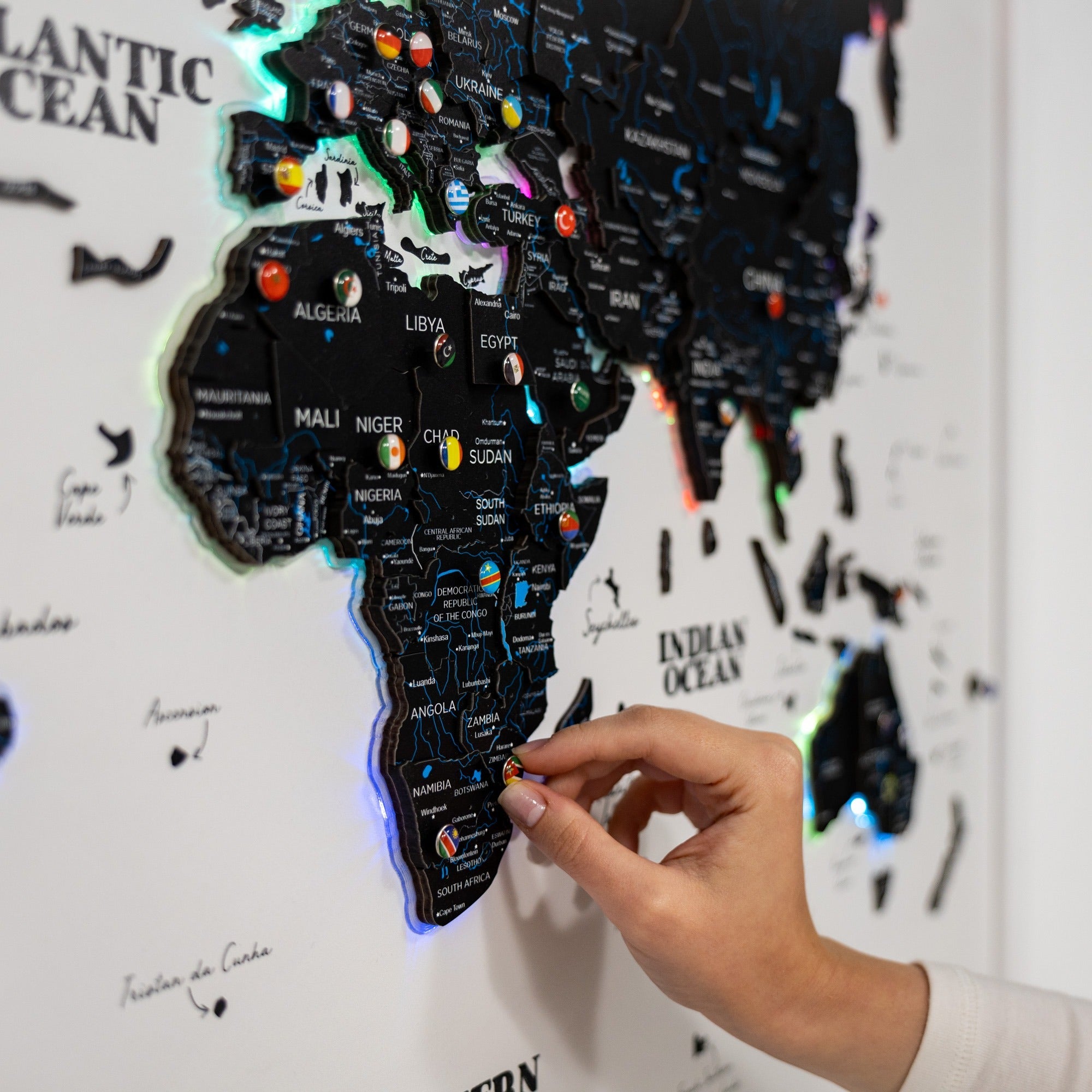 Map on Board LED 2.0 Midnight Modern Illuminated World Map Art