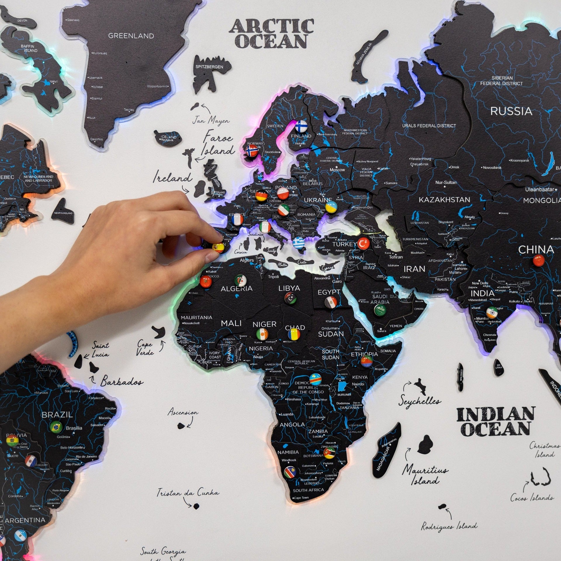 Map on Board LED 2.0 Midnight Modern Illuminated World Map Art