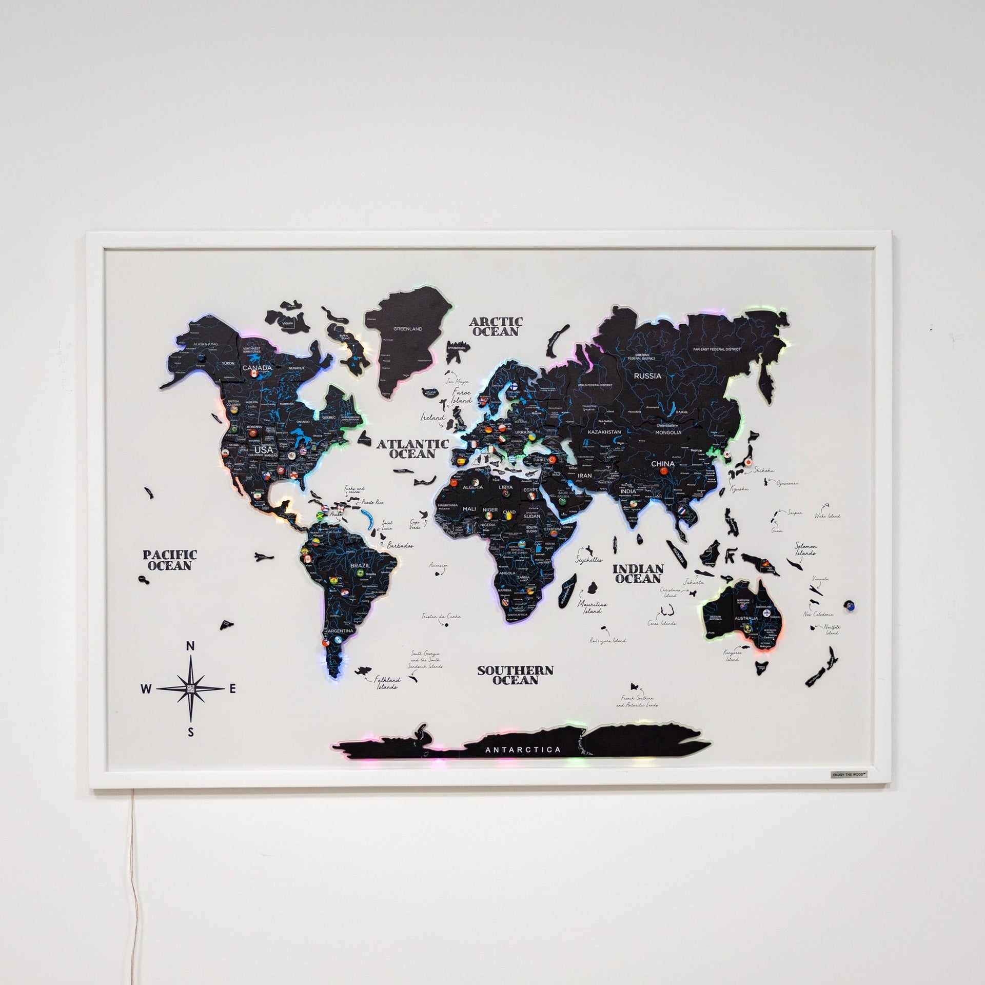 Map on Board LED 2.0 Midnight Modern Illuminated World Map Art