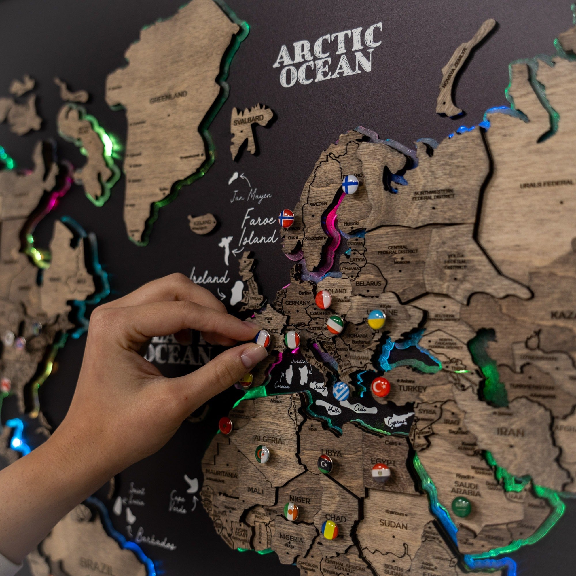 Map on Board LED 2.0 Terra Modern Illuminated World Map Decor