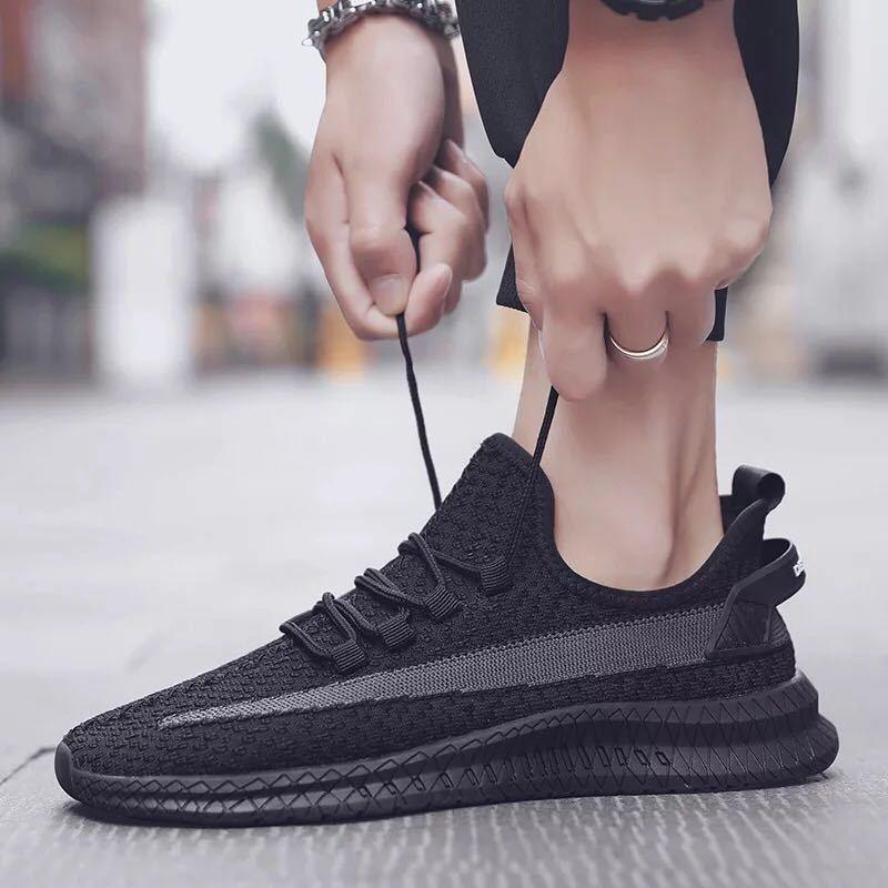 Men's Lightweight Breathable Mesh Sneakers for Walking & Running