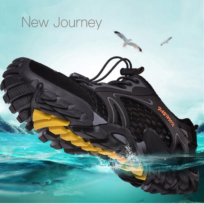 Men's Quick-Dry Mesh Hiking Water Shoes for Swimming and Athletics