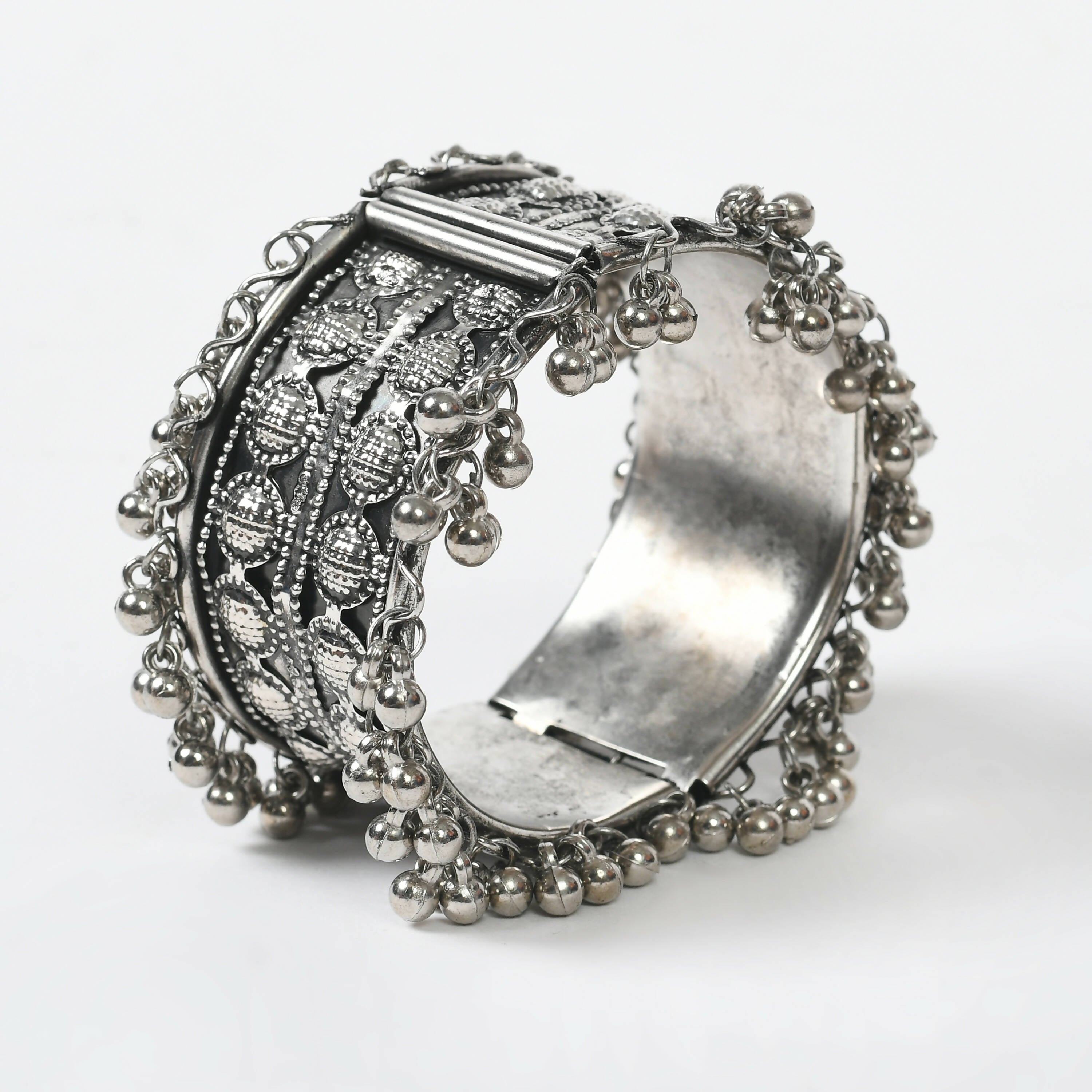 Handcrafted oxidised silver-plated bracelet with ghungroo bells, Design 027