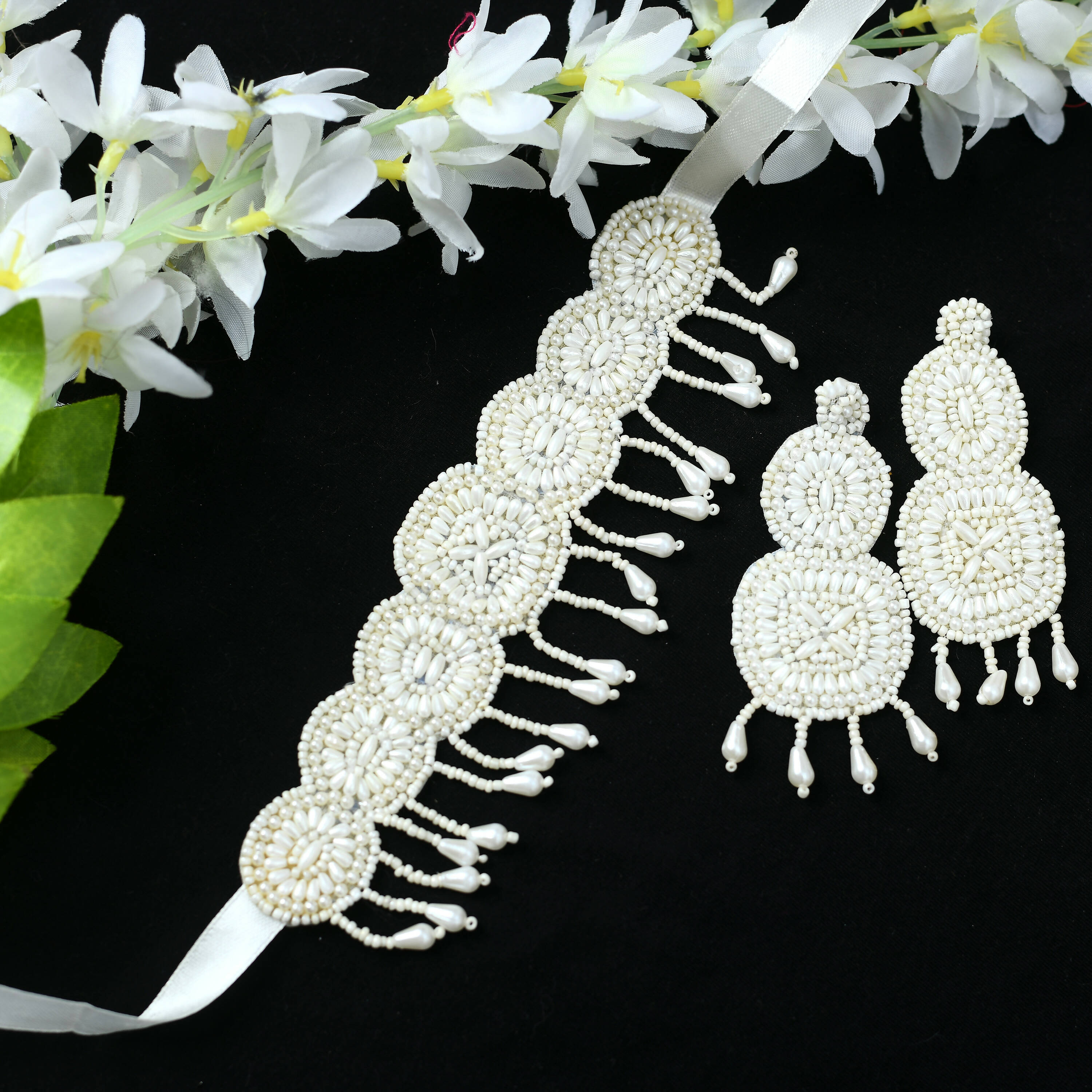 Johar Kamal Handicraft off-white pearl choker necklace with matching earrings