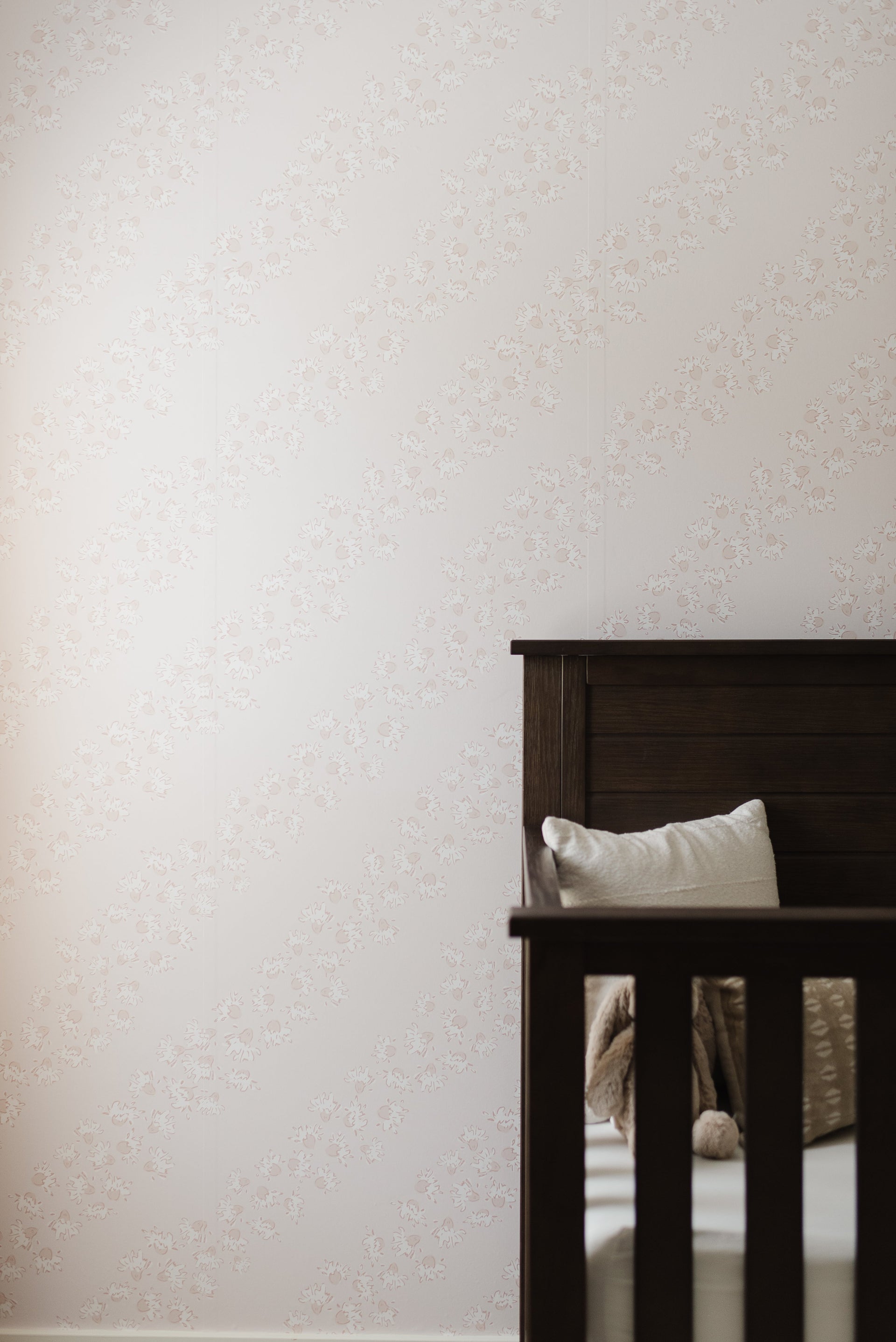 Winnie Floral Wallpaper in Blush-Pink and White