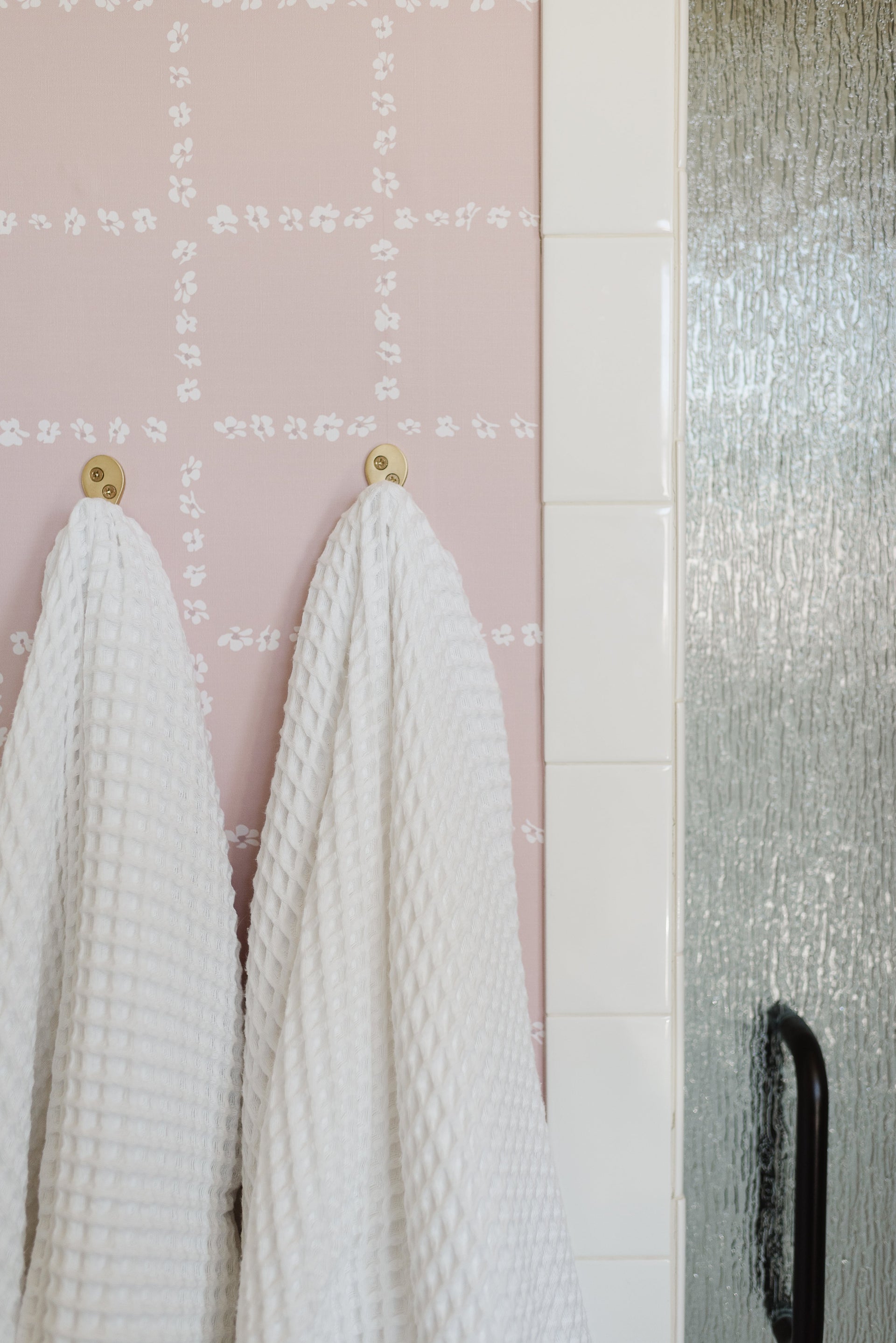 Shae Geometric Removable Wallpaper in Soft Blush Pink and White