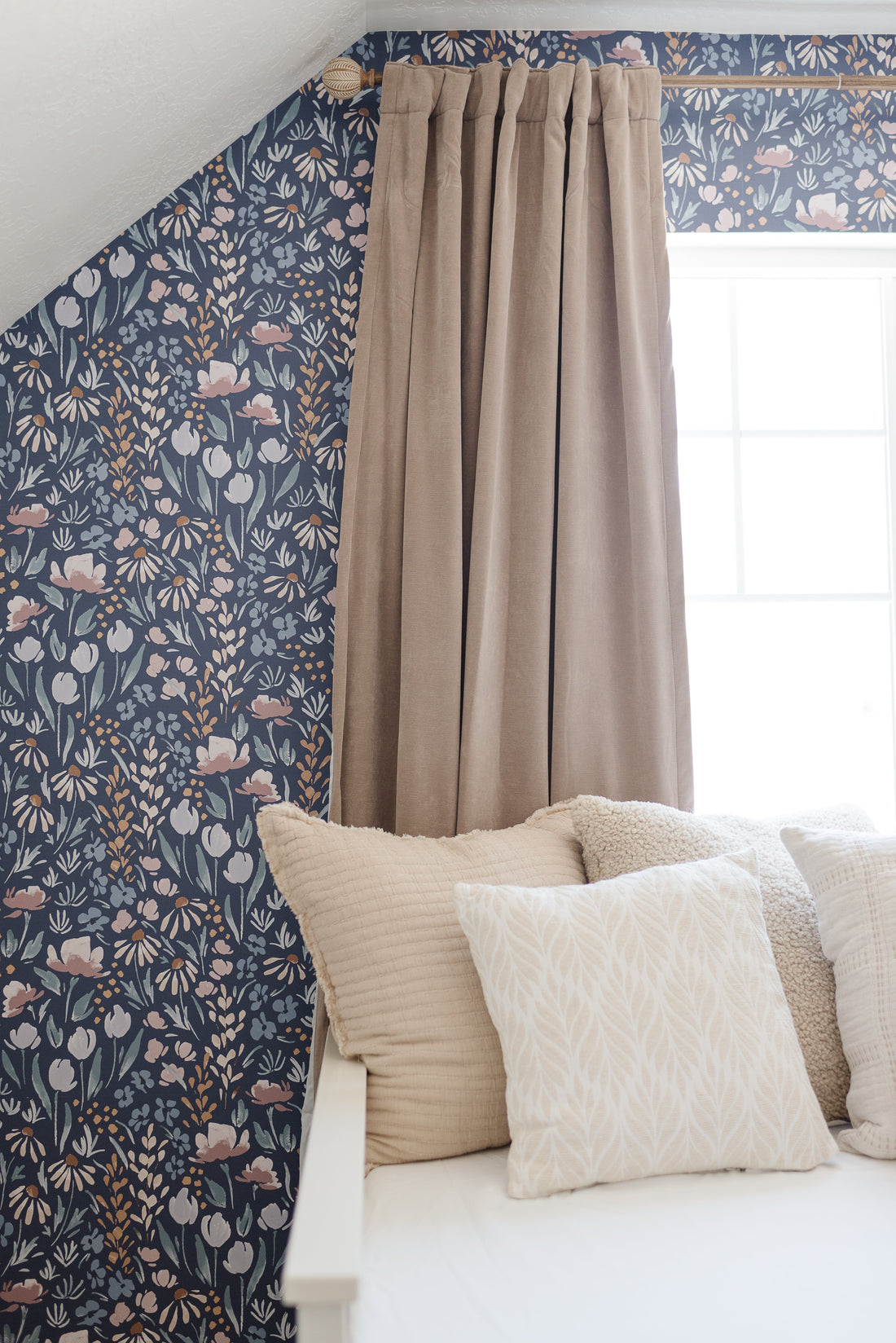 Wysteria Floral Removable Wallpaper, Bohemian Cottagecore
