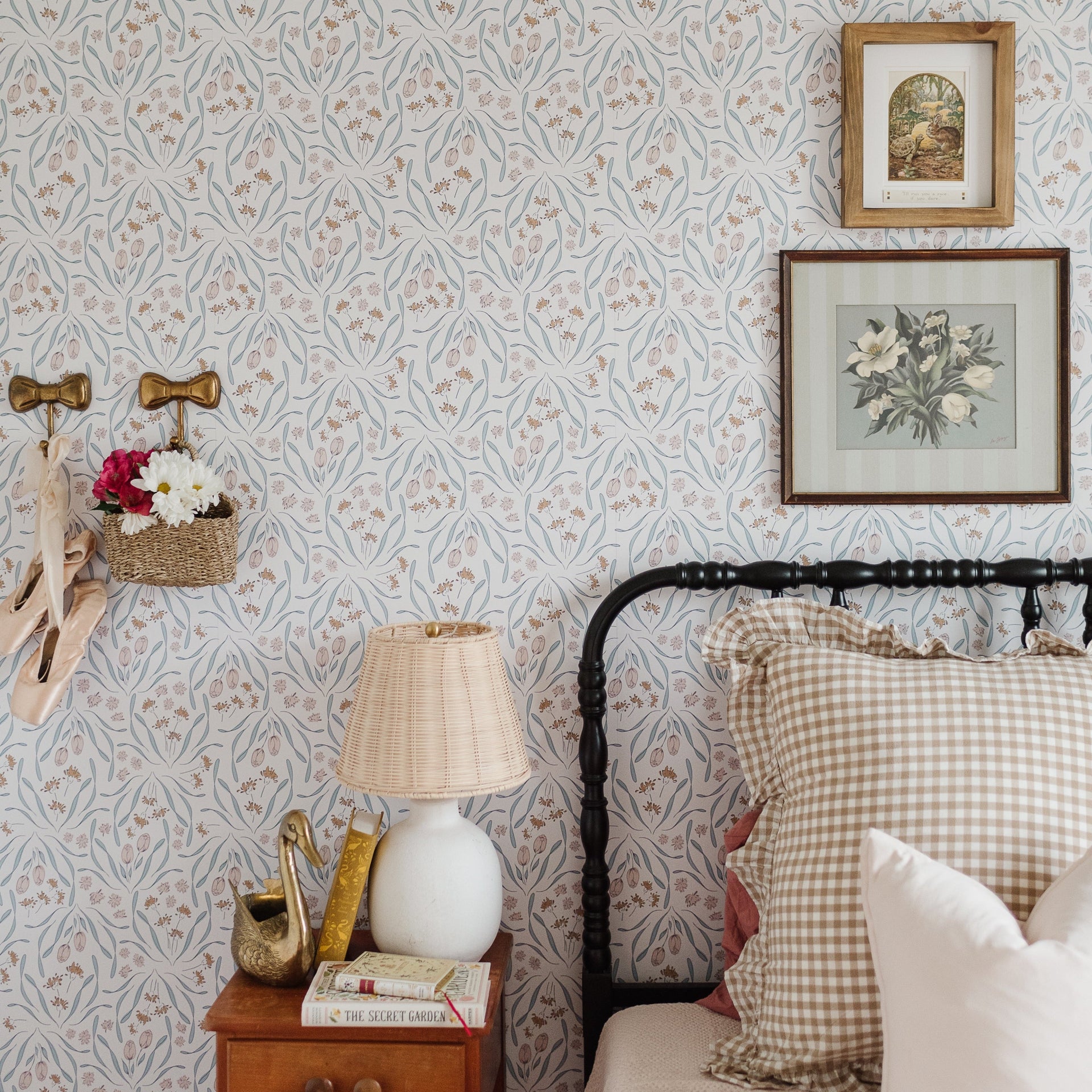 Primrose floral wallpaper in white, pale blue, blush pink, and muted gold.