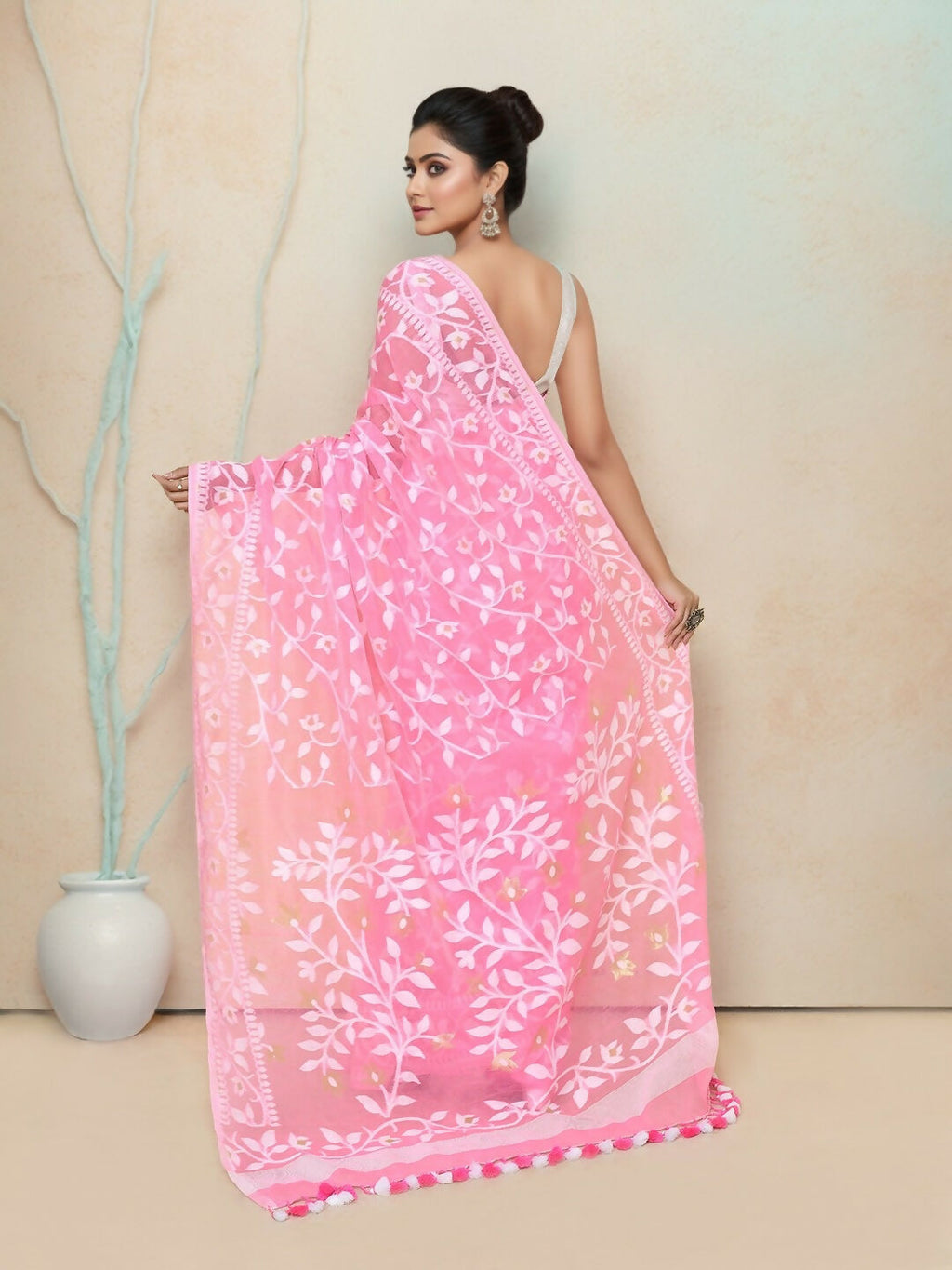 Light Pink Cotton Blend Jamdani Saree for Traditional Elegance