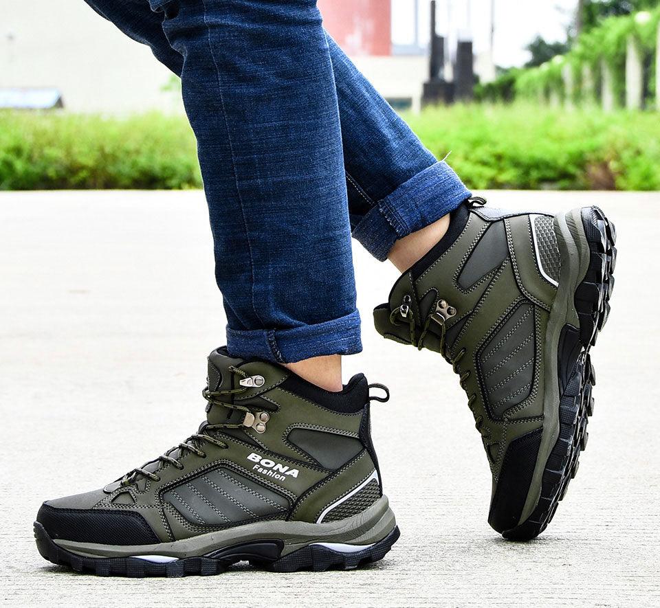 Men's Water-Resistant Fur Lined Boots - Warm Winter Outdoor Shoes