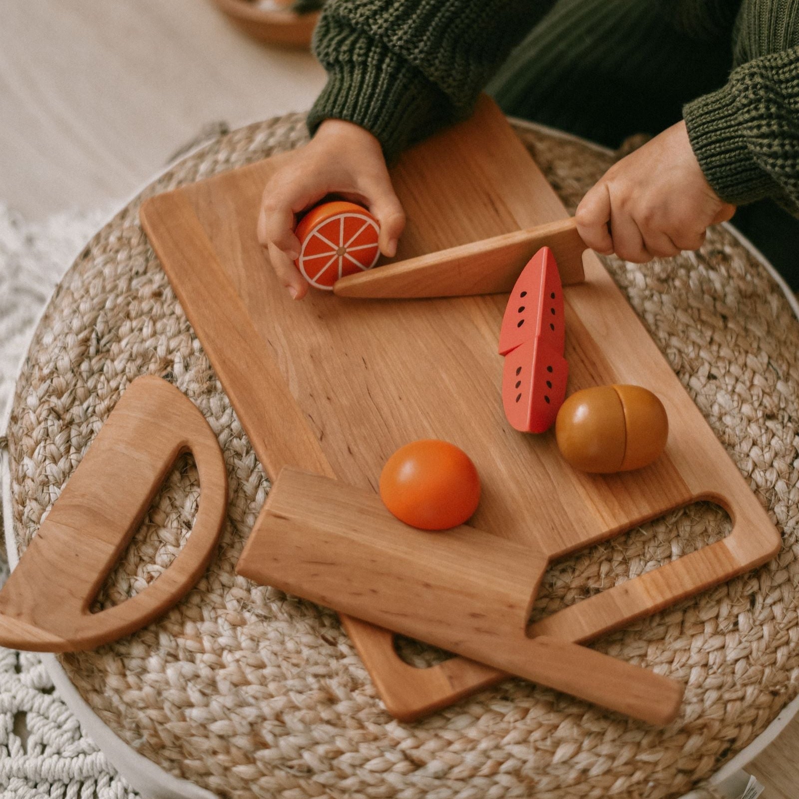 Safe kids cutting board and child-friendly knives set for kitchen learning