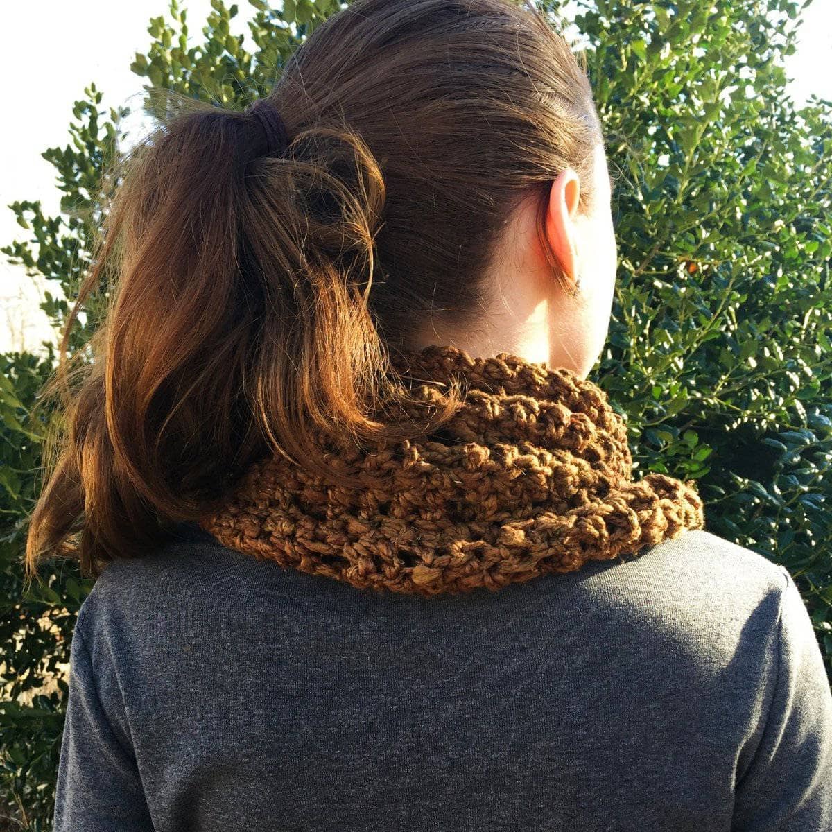 Mountain Mobius Cowl Crochet Kit - Chunky Bohemian Knit DIY