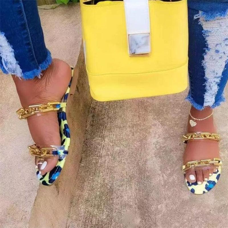 Women’s Chain Detail Beach Sandals – Modern Transparent Slides