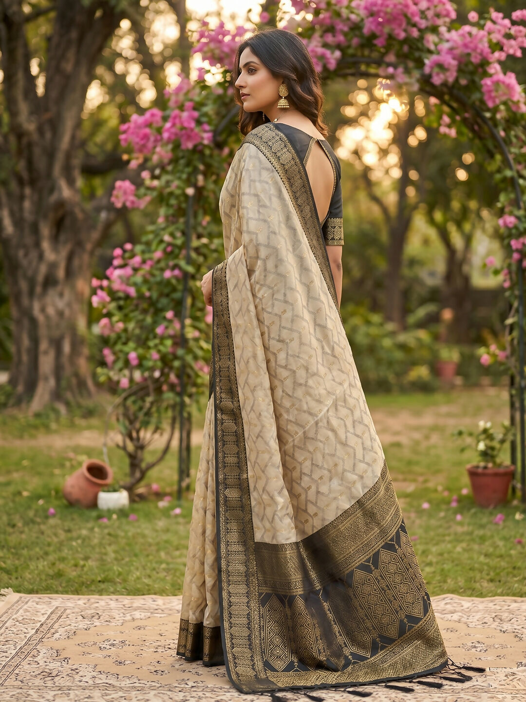Chiku and Black Cotton Saree with Matching Blouse Piece