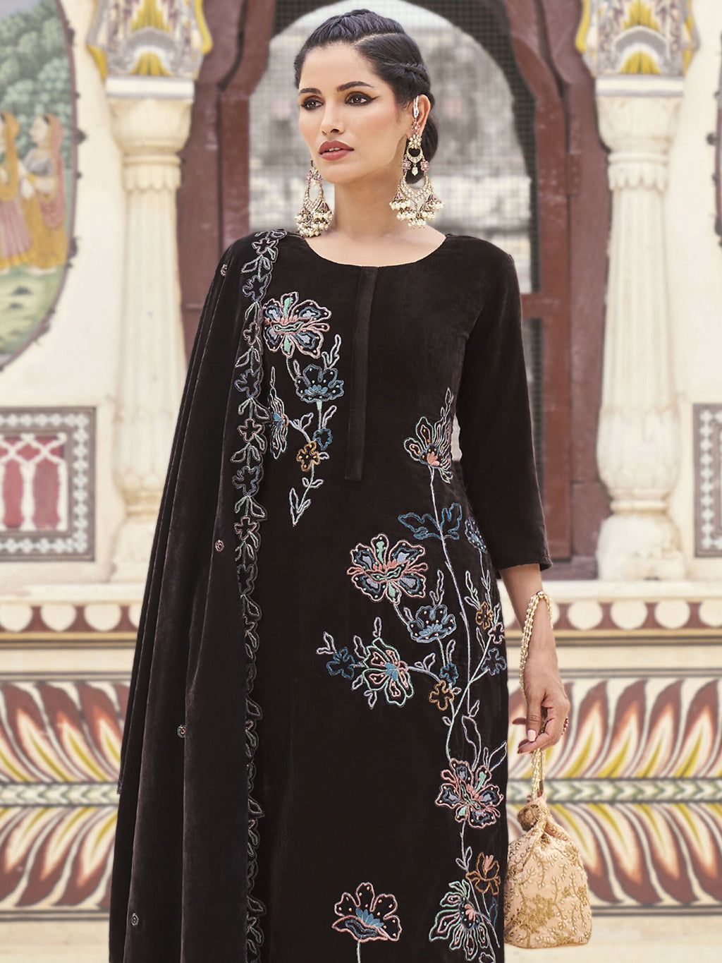 Women's Brown Velvet Kurta Set with Resham Thread, Jari & Sequins