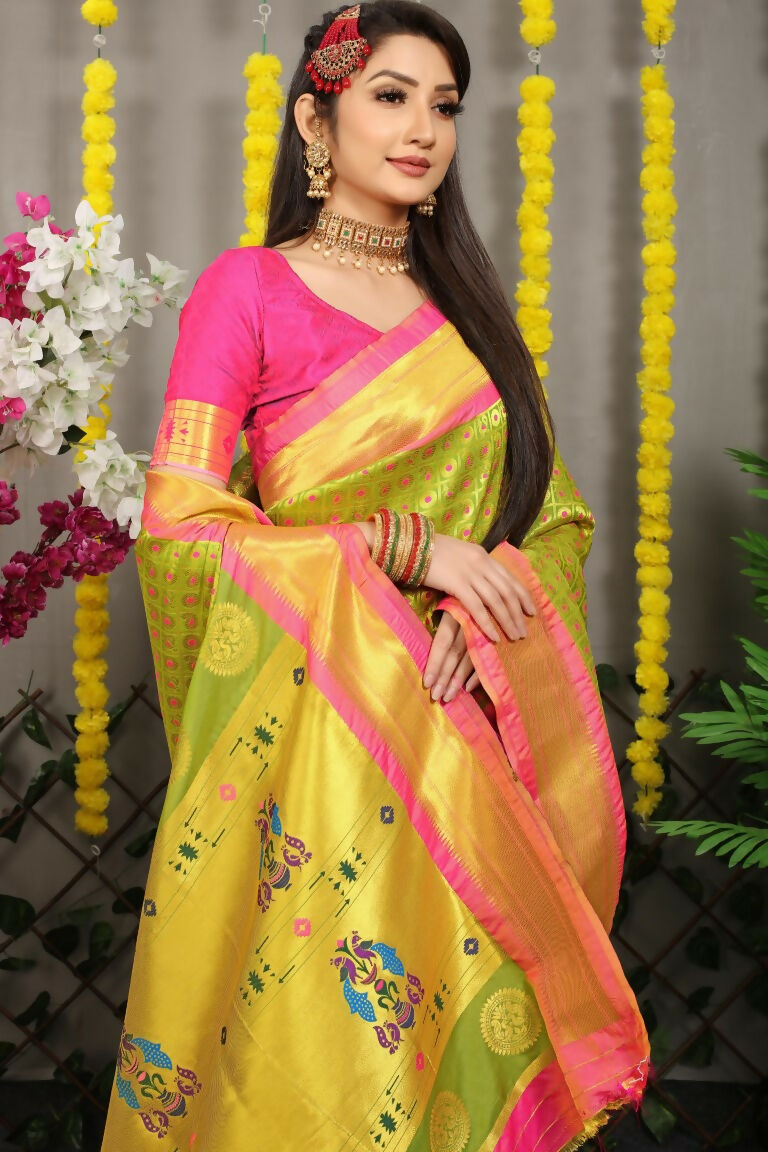 Green Banarasi Silk Saree with Elegant Zari Woven Detail