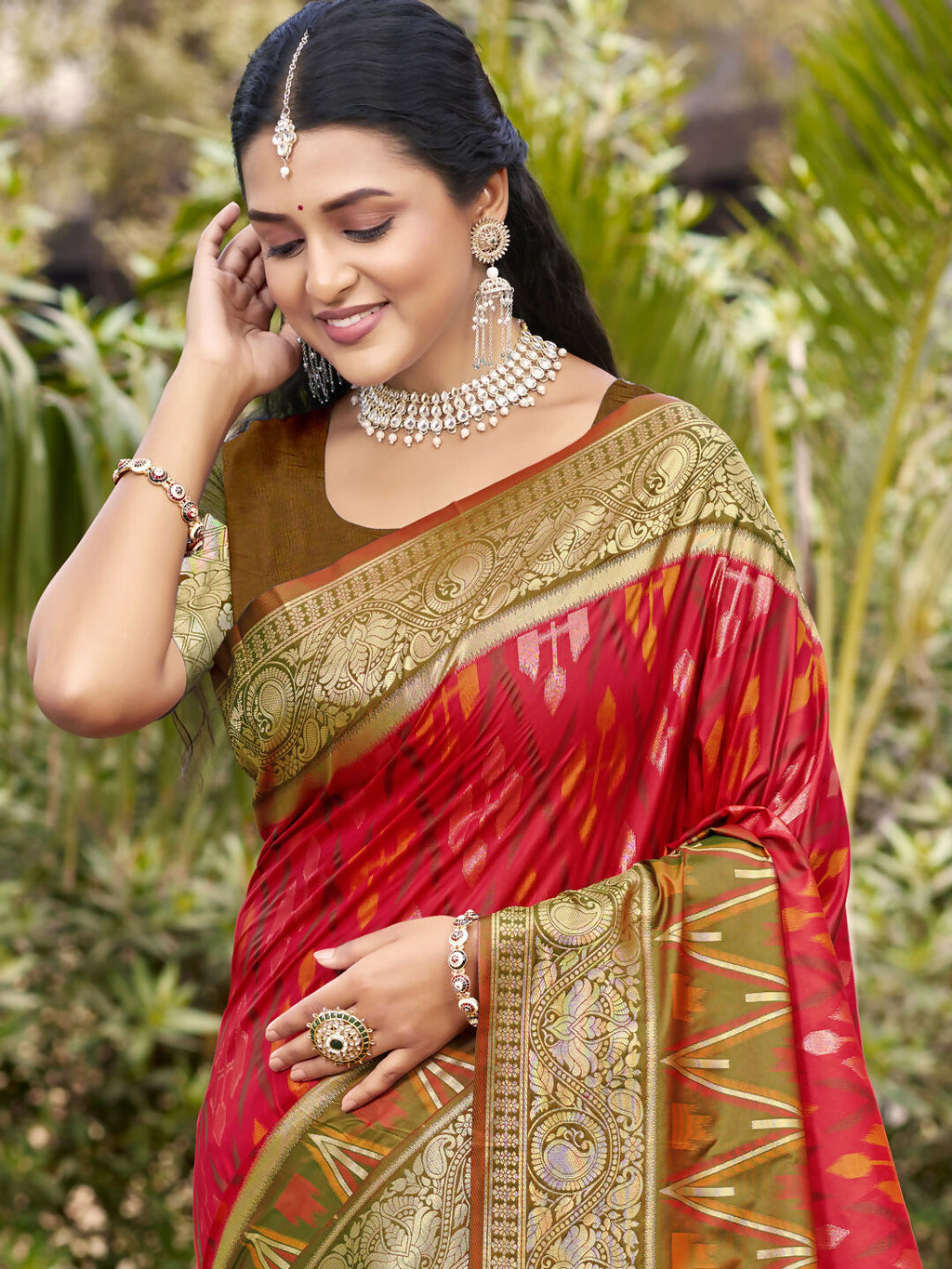 Red Pochampally Silk Saree with Matching Silk Blouse Piece