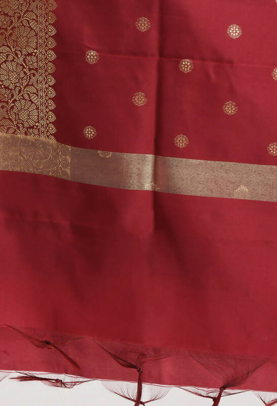 Women's Maroon Banarsi Silk Dupatta with Gold Woven Design