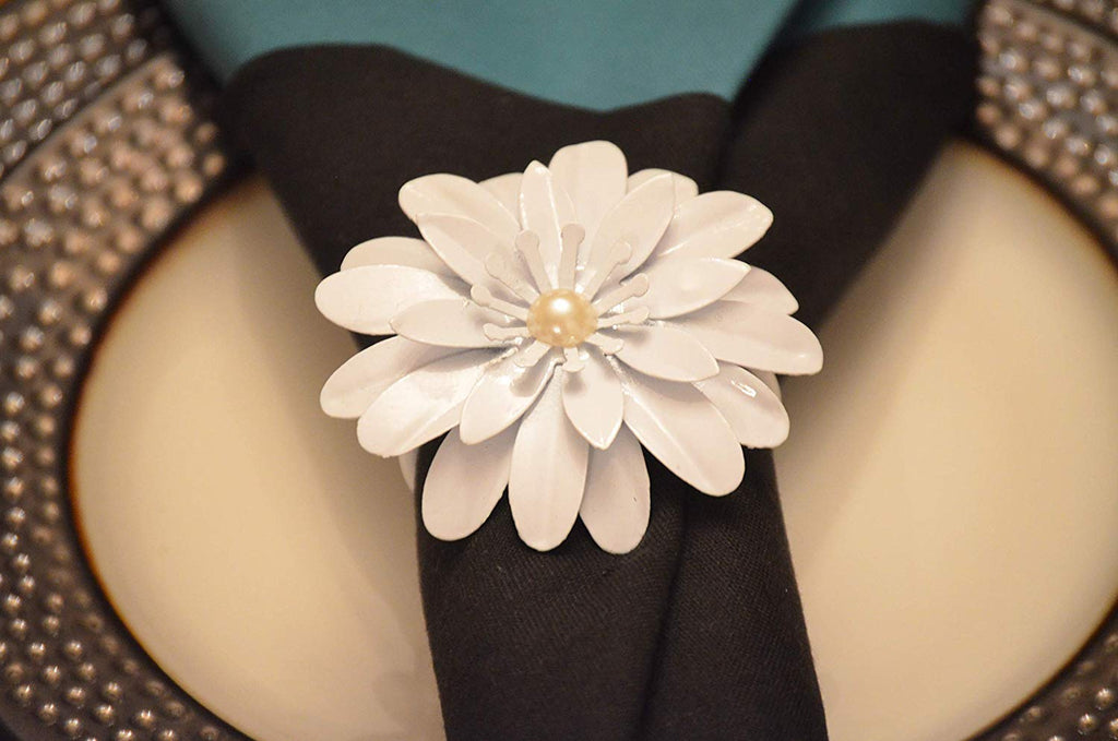 Vibhsa White Floral Set of 4 Napkin Rings