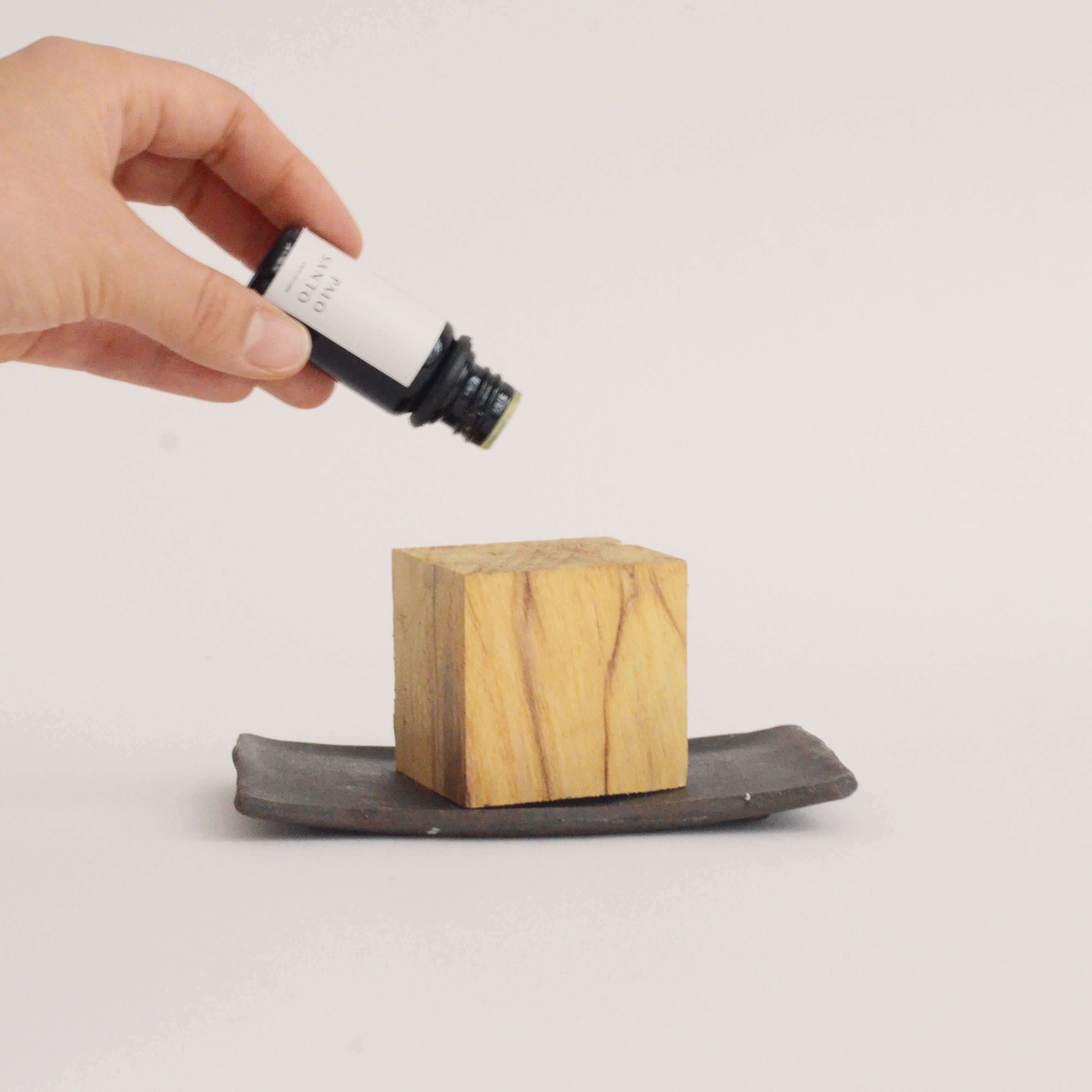 Natural Palo Santo Wood Diffuser & 10ml Essential Oil