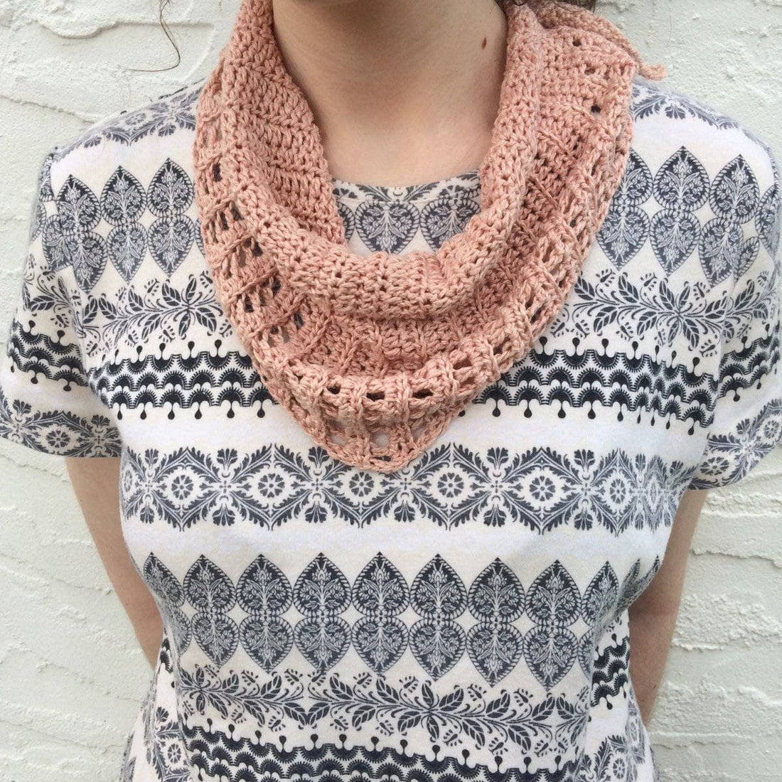 Naturally Dyed Lemongrass Scarf Crochet Pattern - DIY Project