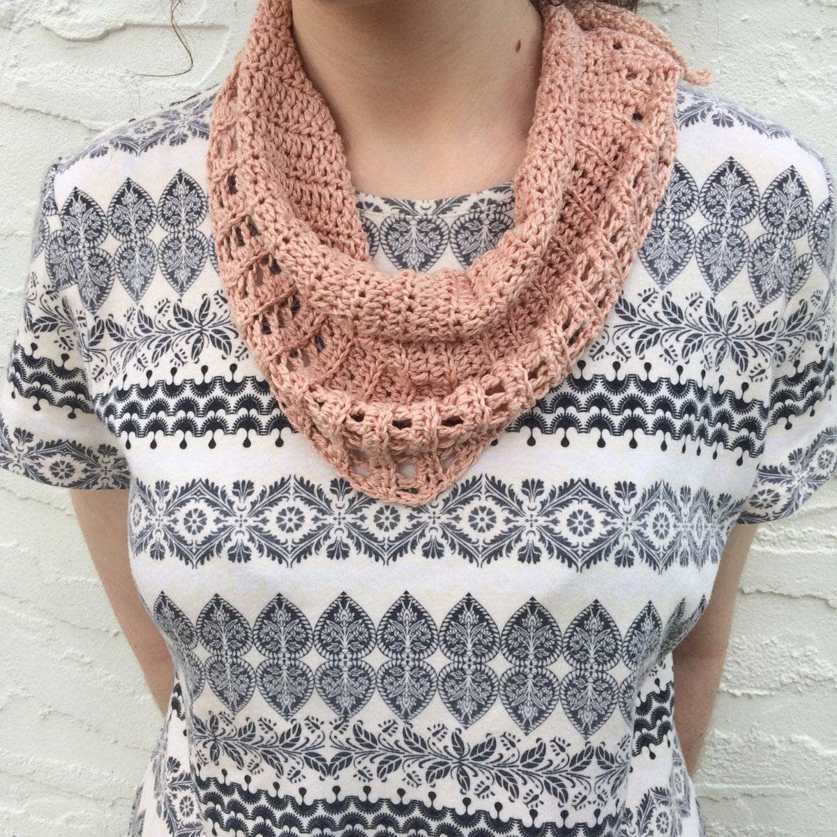 Naturally Dyed Lemongrass Scarf Crochet Pattern - DIY Project