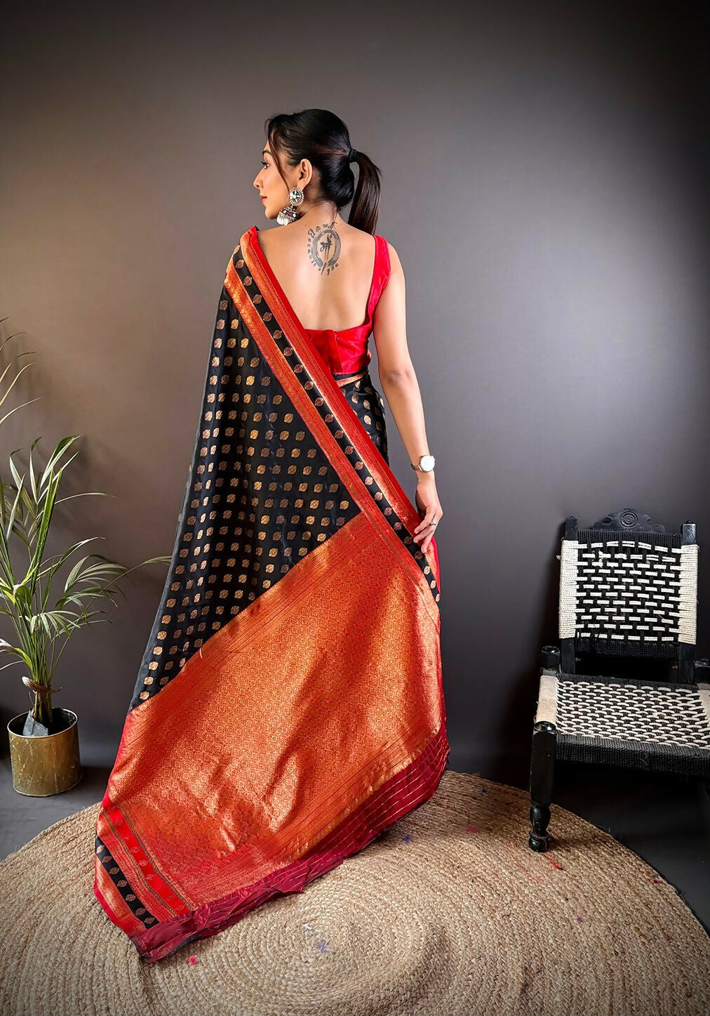 Joban Fashion Red Butti Banarasi Silk Sarees