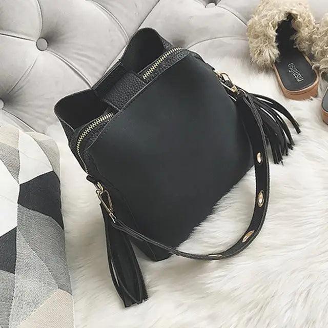 Vintage Tassel Bucket Messenger Bag with Multiple Pockets