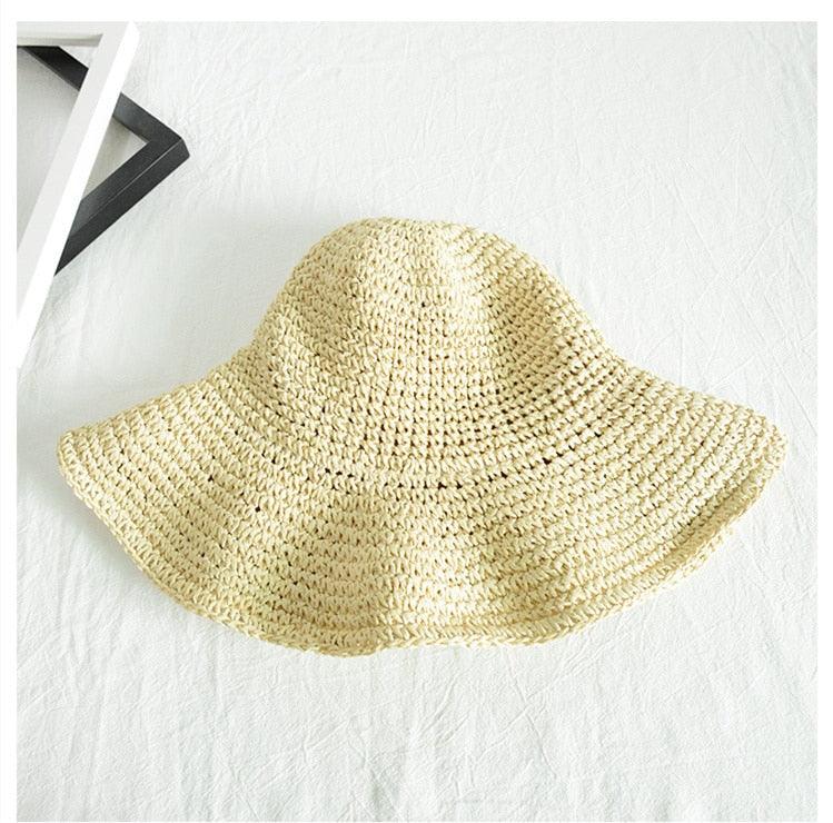 Trendy Women’s Wide Brim Straw Bucket Hat for Summer Travel