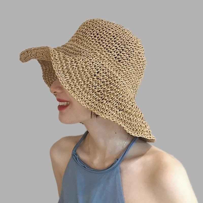Trendy Women’s Wide Brim Straw Bucket Hat for Summer Travel