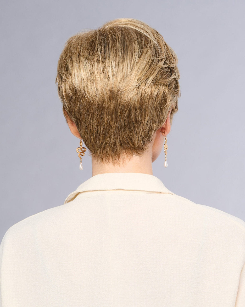 Let's Lambada Short Wavy Layered Synthetic Hair Wig - Blonde