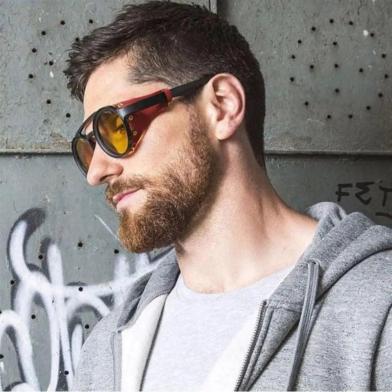 Vintage-style men's round frame sunglasses in black.