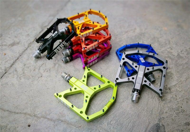 Ultralight Aluminum Mountain Bike Pedals with Sealed Bearings