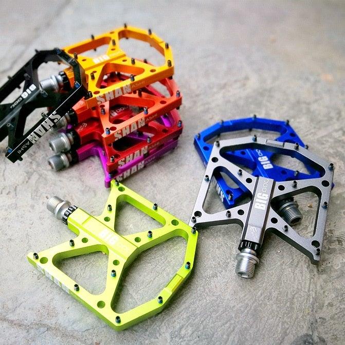 Ultralight Aluminum Mountain Bike Pedals with Sealed Bearings