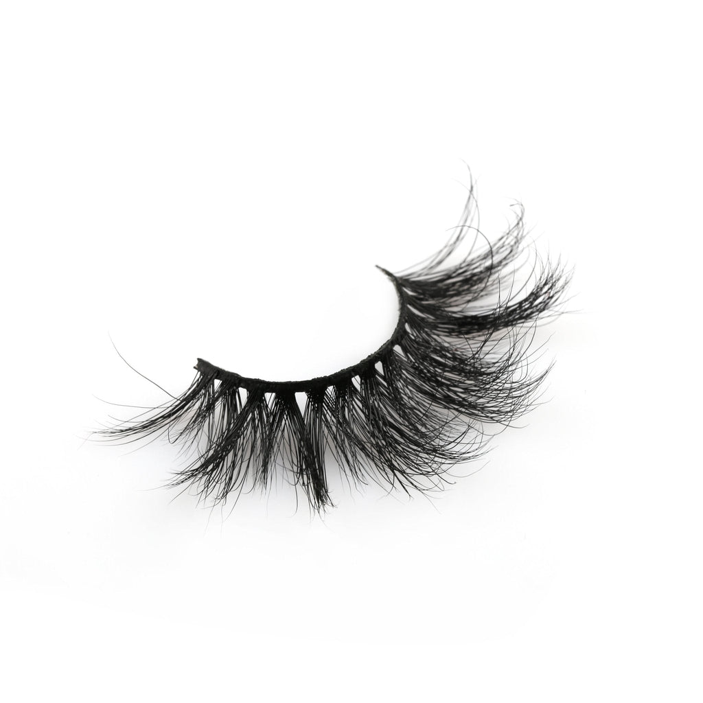 VIP Long Dramatic Mink Lashes – Bold Black Volumizing Lash Set