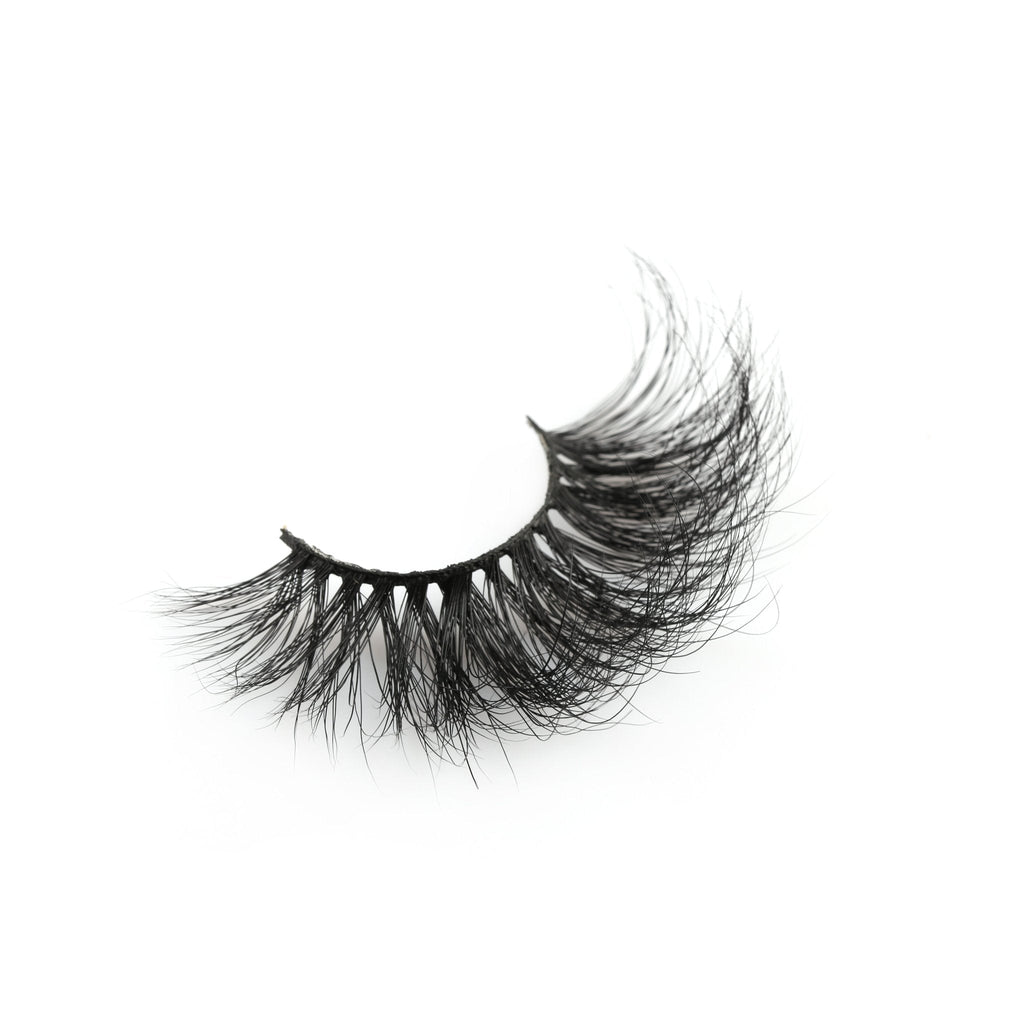 VIP Long Dramatic Mink Lashes – Bold Black Volumizing Lash Set