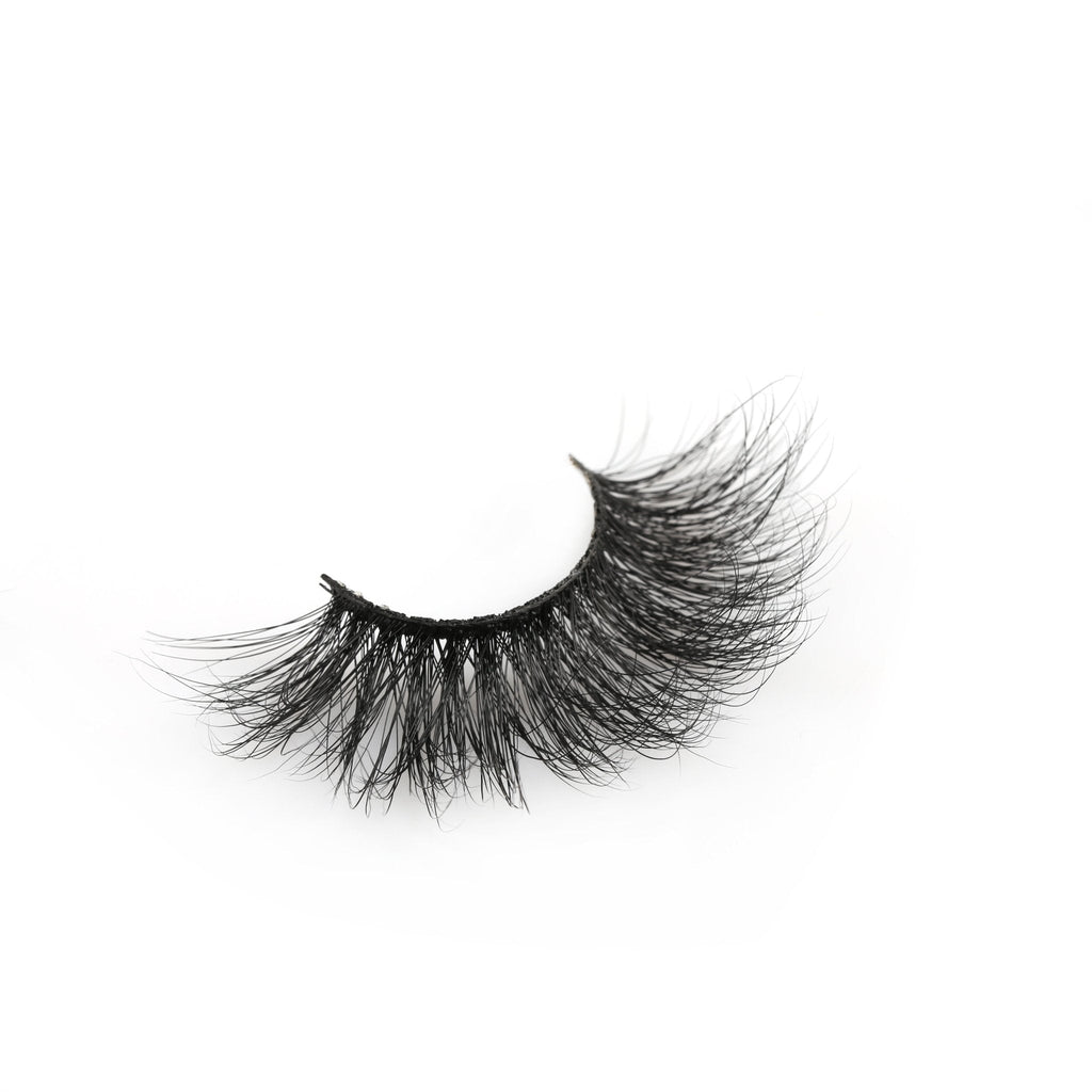 VIP Long Dramatic Mink Lashes – Bold Black Volumizing Lash Set