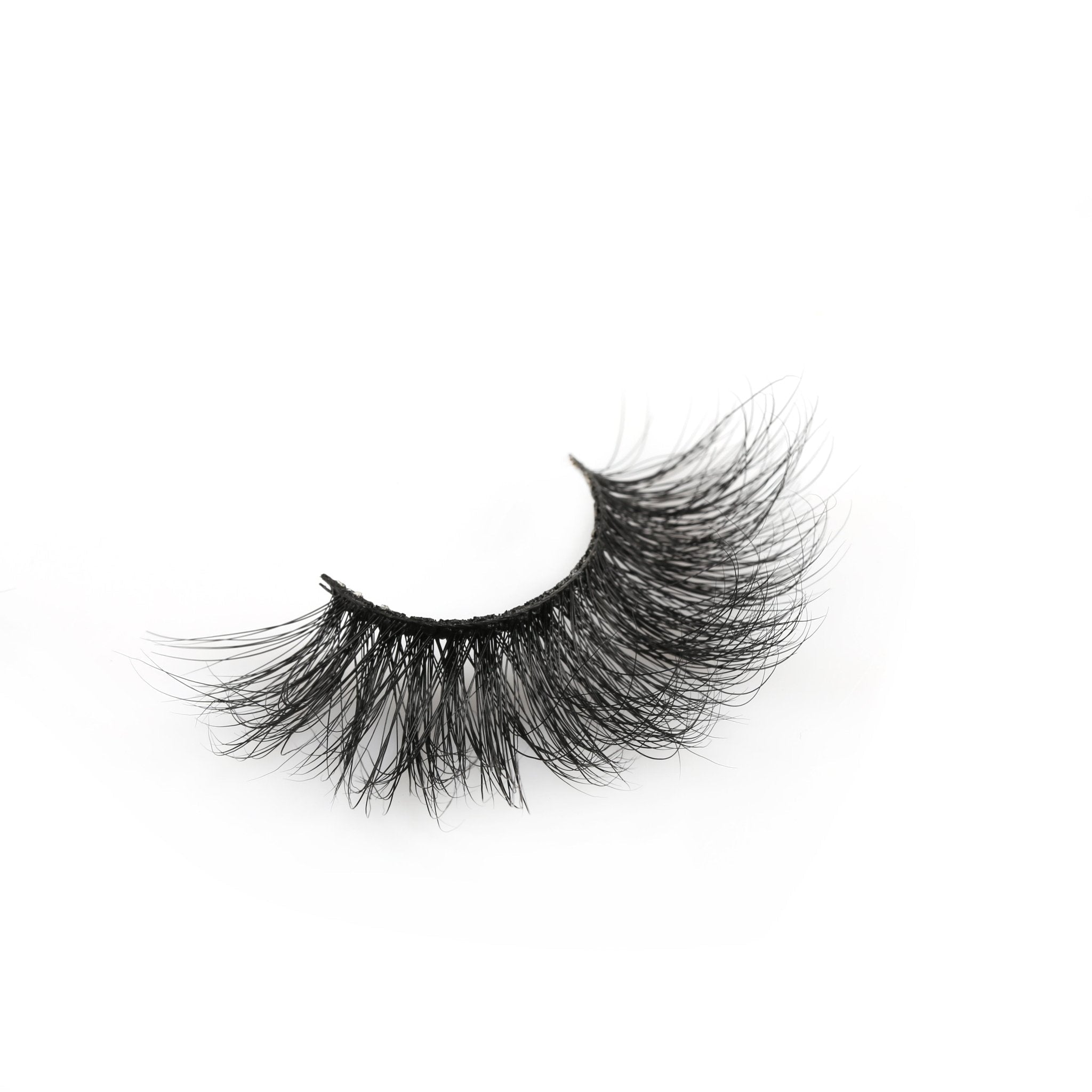 VIP Long Dramatic Mink Lashes – Bold Black Volumizing Lash Set