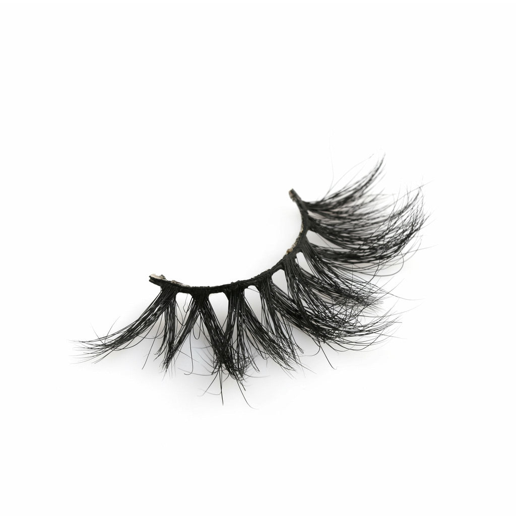 VIP Long Dramatic Mink Lashes – Bold Black Volumizing Lash Set