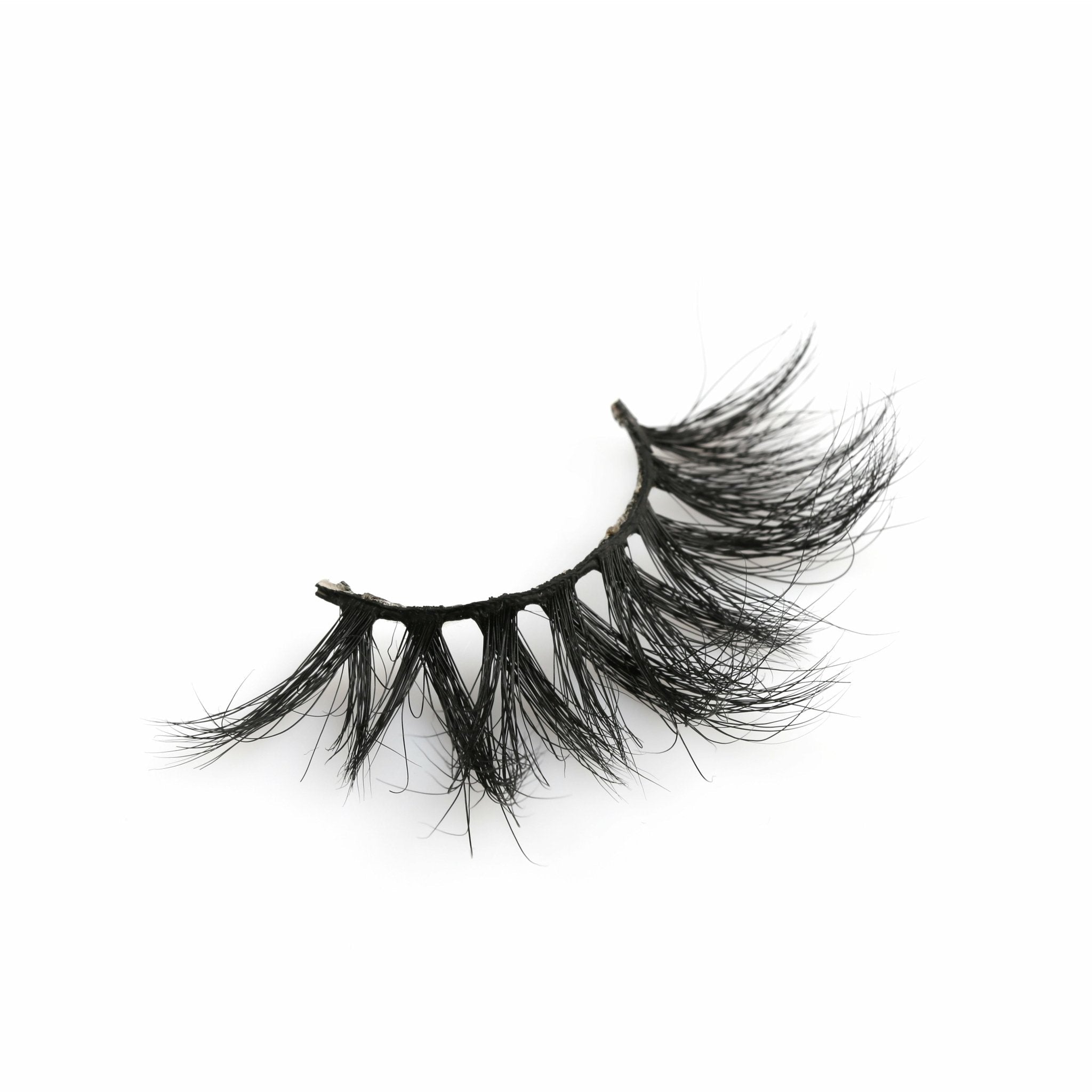 VIP Long Dramatic Mink Lashes – Bold Black Volumizing Lash Set