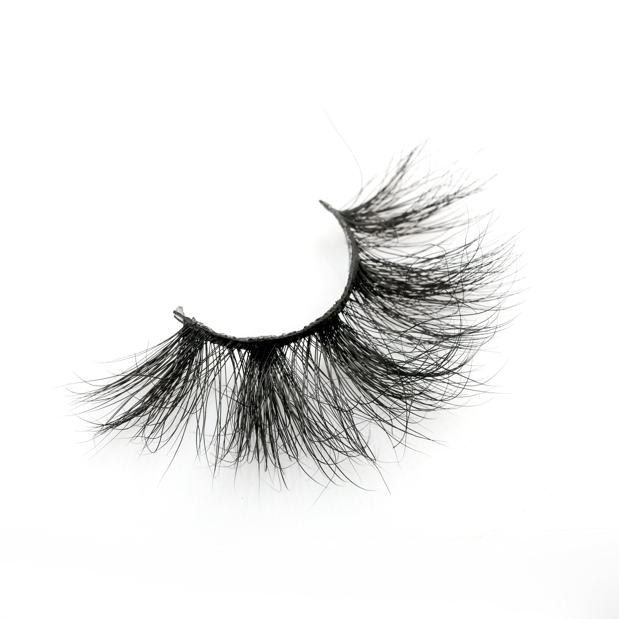 VIP Long Dramatic Mink Lashes – Bold Black Volumizing Lash Set