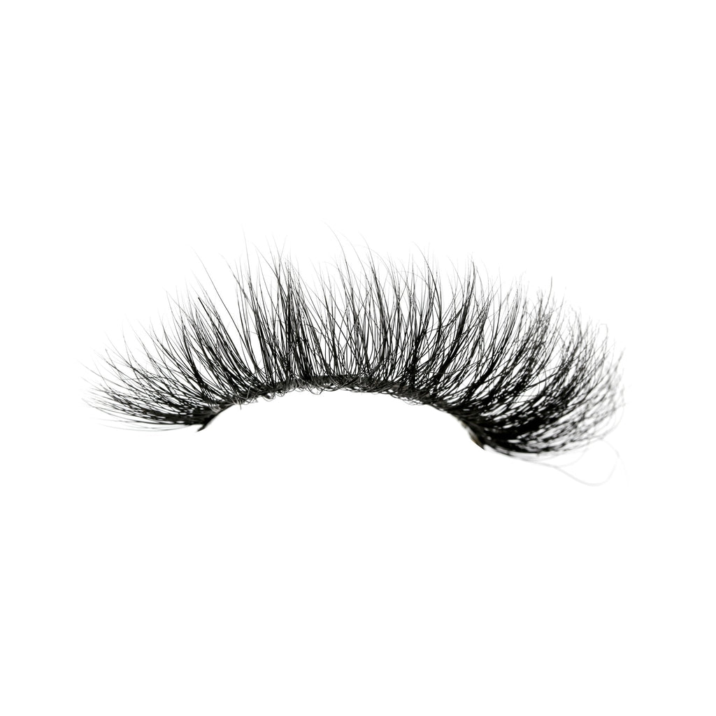 VIP Long Dramatic Mink Lashes – Bold Black Volumizing Lash Set