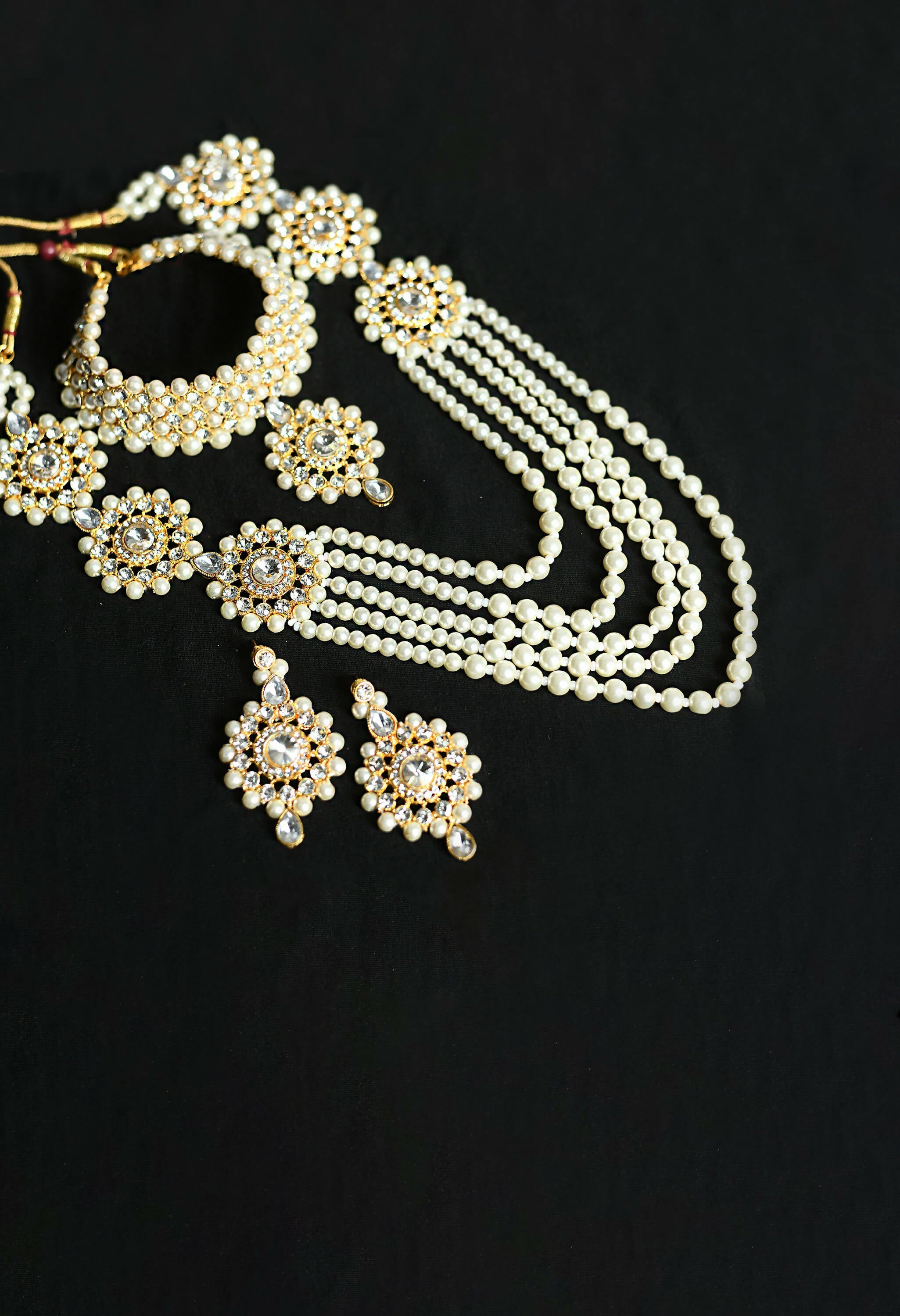 Gold-Polished Rani Haar Necklace Set with Off White Pearls & Kundan