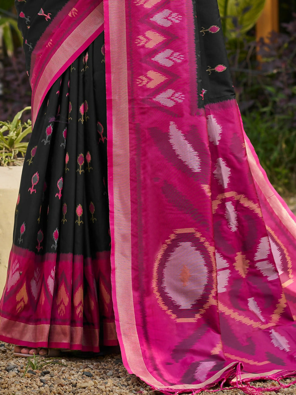 Blue Soft Silk Saree with Pink Blouse Piece