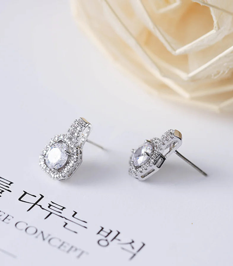 Women's Square Diamond Stud Earrings