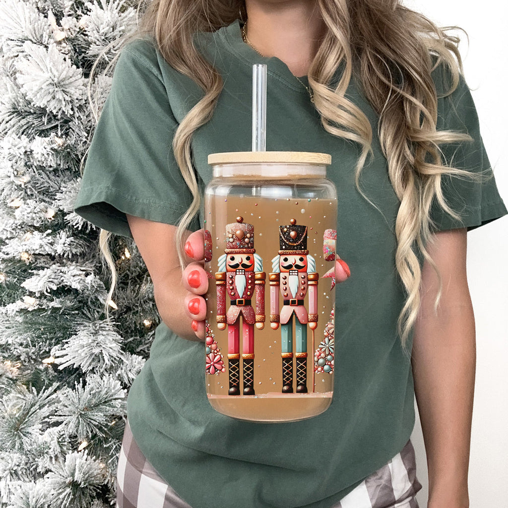 Nutcracker Glam 17oz