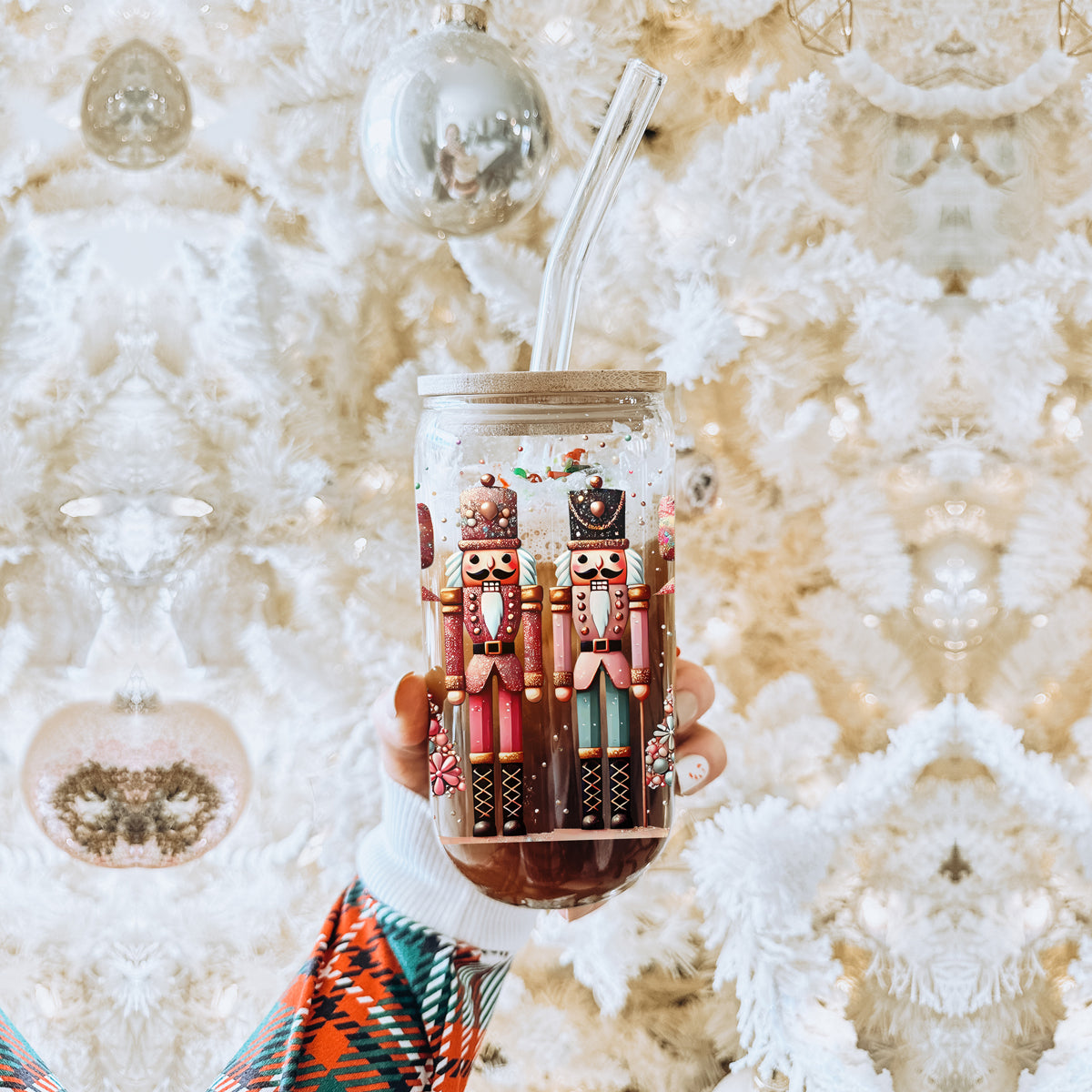 Nutcracker Glam 17oz