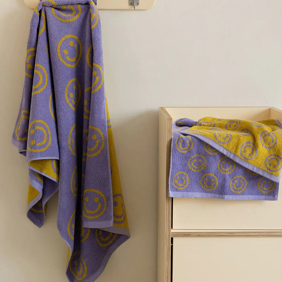 2-Sided Smile Pattern Combed Cotton Face Towel
