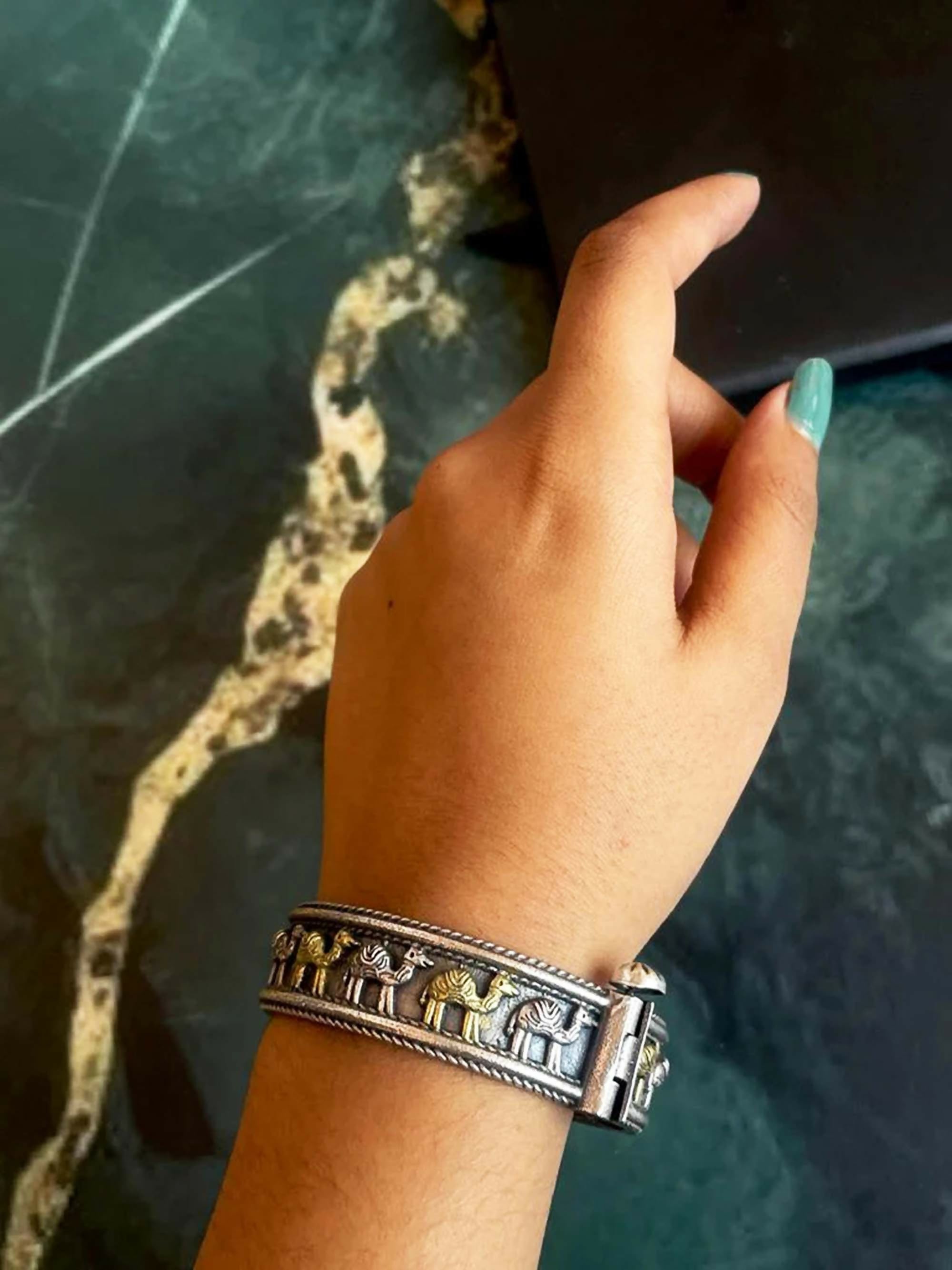 Silver brass dual tone openable kada bracelet